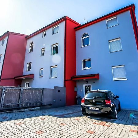 Apartments Saric Pola Esterno foto