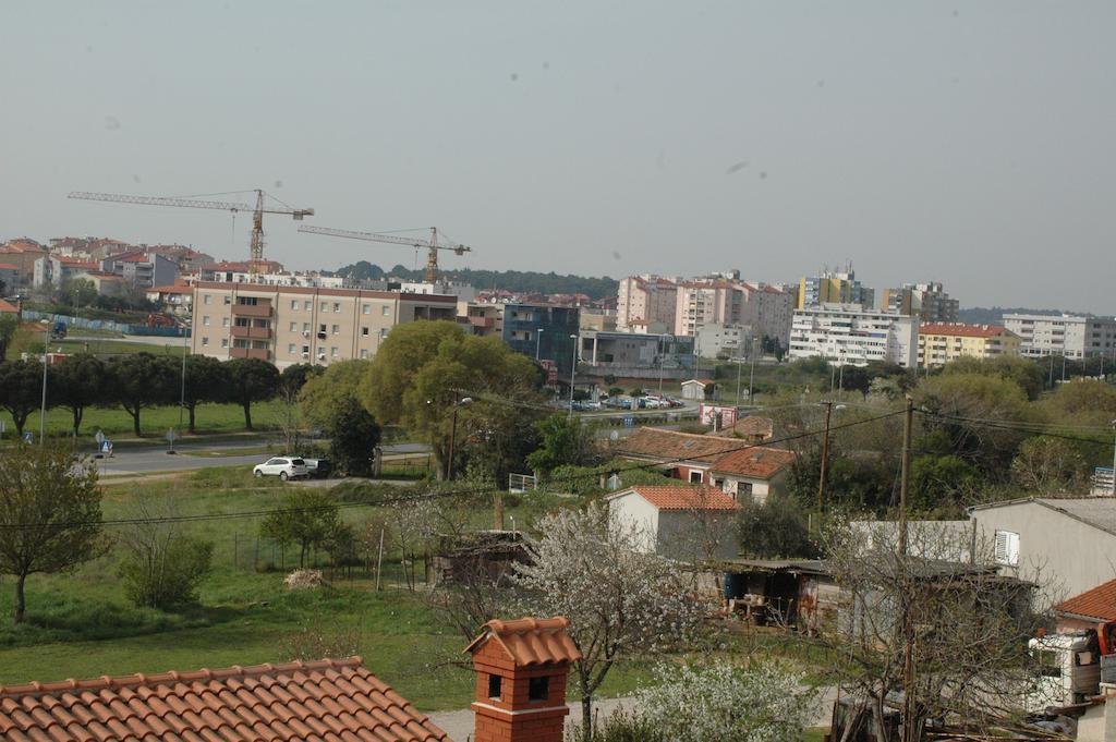 Apartments Saric Pola Esterno foto