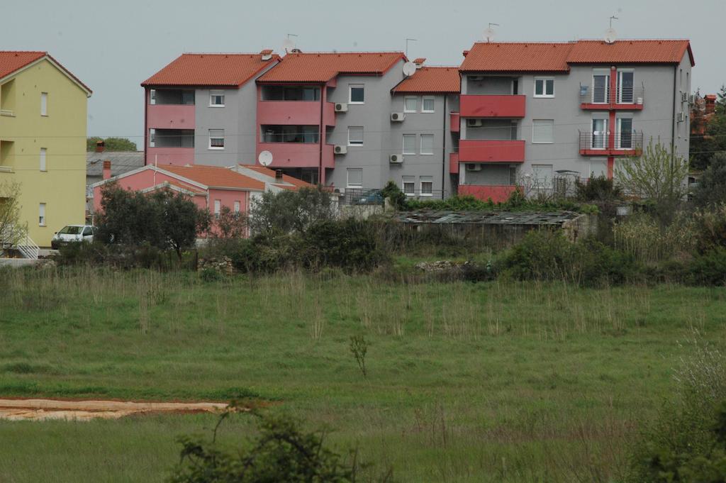 Apartments Saric Pola Esterno foto