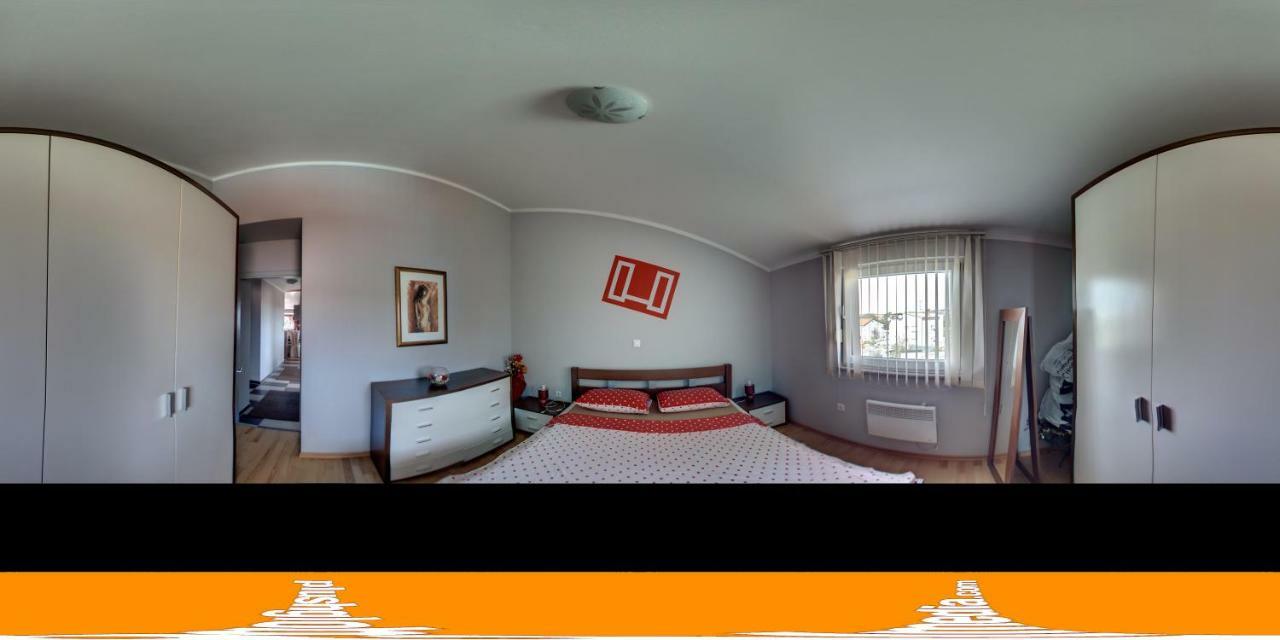 Apartments Saric Pola Esterno foto
